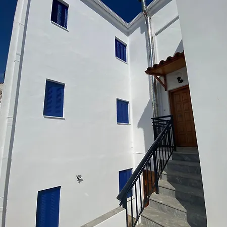 Tsakos Neápolis